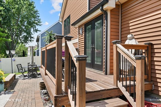 1741 Somerfield Lane, Crystal Lake, IL 60014