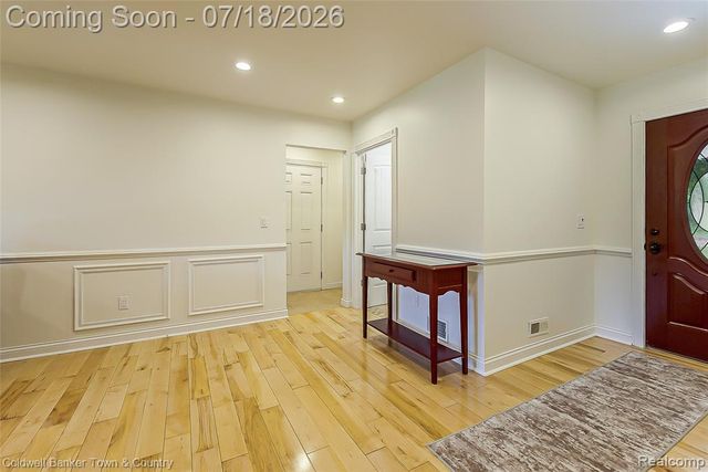 2992 Old Plank Road, Milford, MI 48381