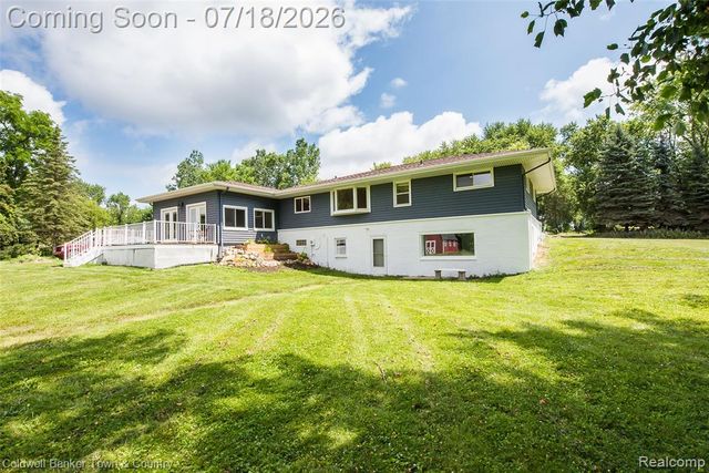 2992 Old Plank Road, Milford, MI 48381