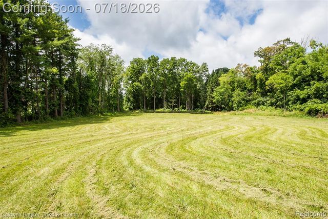 2992 Old Plank Road, Milford, MI 48381