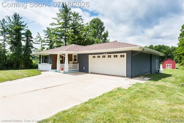 2992 Old Plank Road, Milford, MI 48381