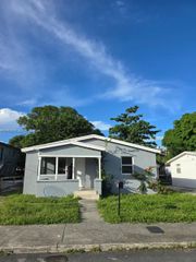 719 21st St, West Palm Beach, FL 33407