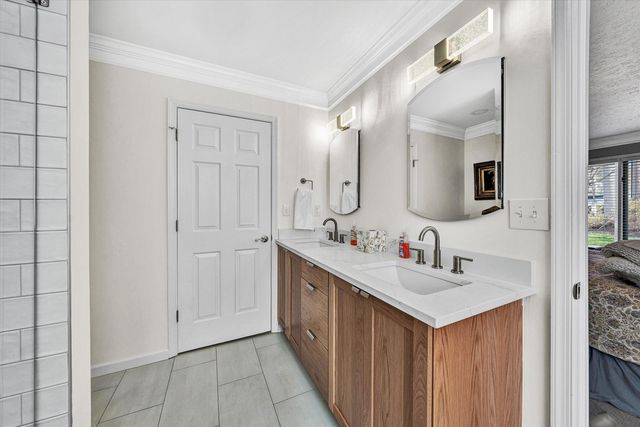 385 Cross Harbor DR, Penhook, VA 24137