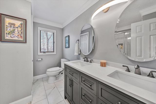 385 Cross Harbor DR, Penhook, VA 24137