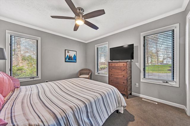 385 Cross Harbor DR, Penhook, VA 24137