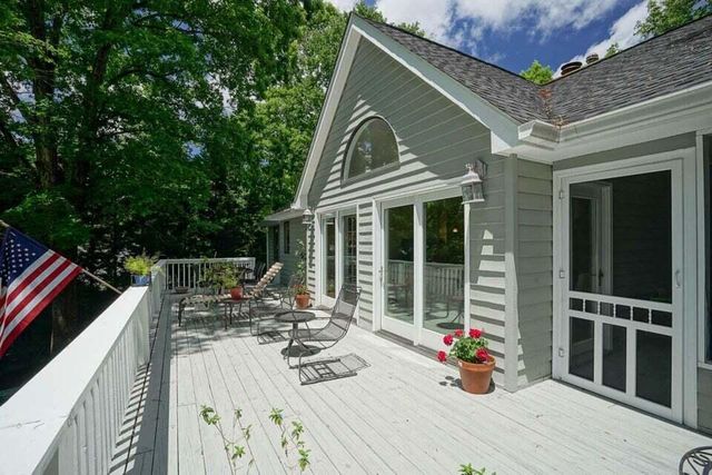 385 Cross Harbor DR, Penhook, VA 24137