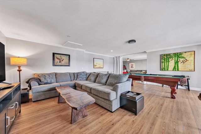 385 Cross Harbor DR, Penhook, VA 24137