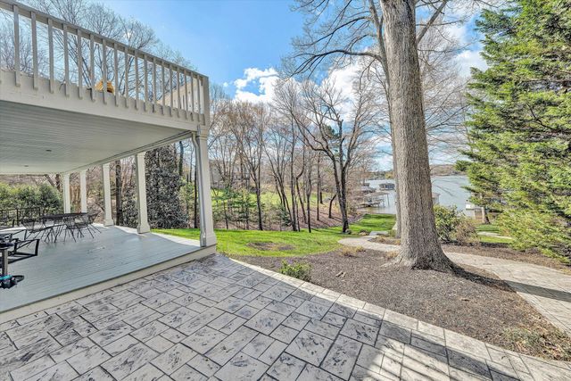 385 Cross Harbor DR, Penhook, VA 24137