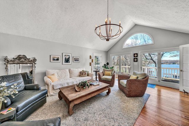 385 Cross Harbor DR, Penhook, VA 24137