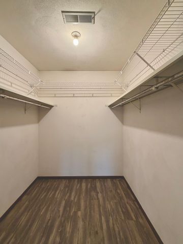 3117 4th Street 3117, Moline, IL 61265