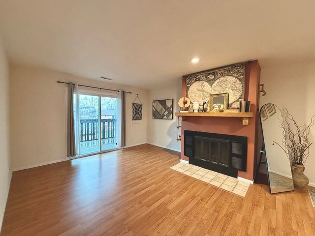 3117 4th Street 3117, Moline, IL 61265