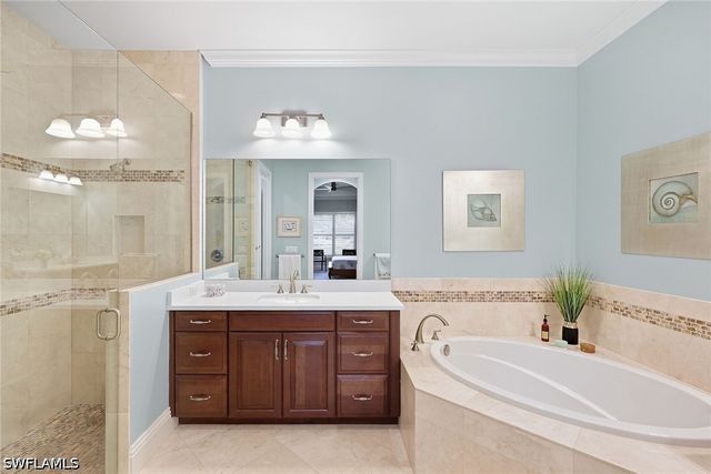 7598 Moorgate Point WAY, Naples, FL 34113