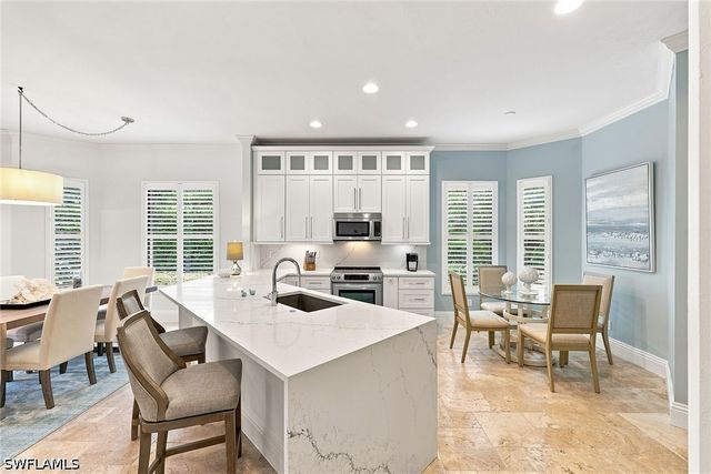 7598 Moorgate Point WAY, Naples, FL 34113