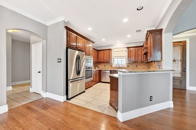 506 Eagle Pass, Royse City, TX 75189