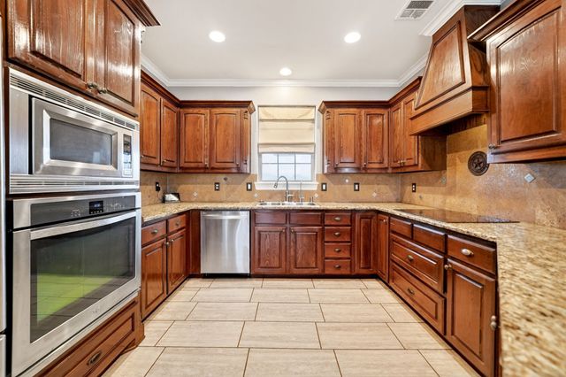 506 Eagle Pass, Royse City, TX 75189