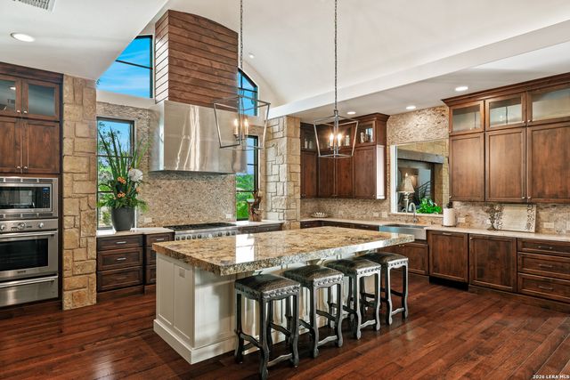 48 Oakland Hls, Boerne, TX 78006