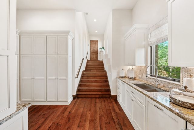48 Oakland Hls, Boerne, TX 78006