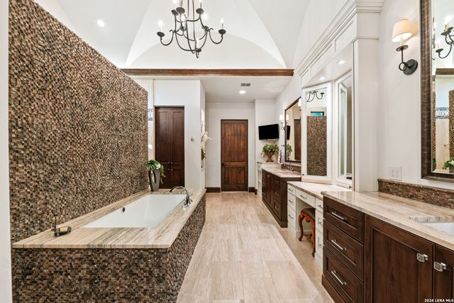 48 Oakland Hls, Boerne, TX 78006