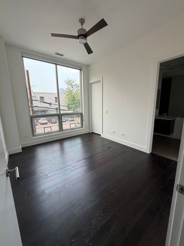 122 S Aberdeen Street 2N, Chicago, IL 60607