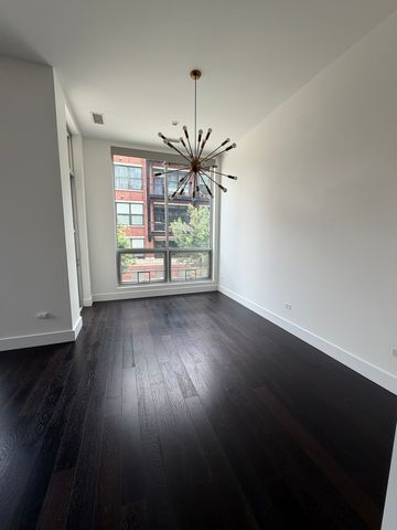 122 S Aberdeen Street 2N, Chicago, IL 60607