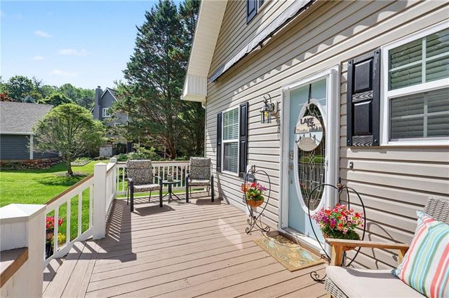2255 Thunder Oak Road, Young Harris, GA 30582