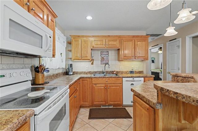 2255 Thunder Oak Road, Young Harris, GA 30582