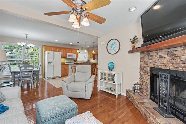 2255 Thunder Oak Road, Young Harris, GA 30582