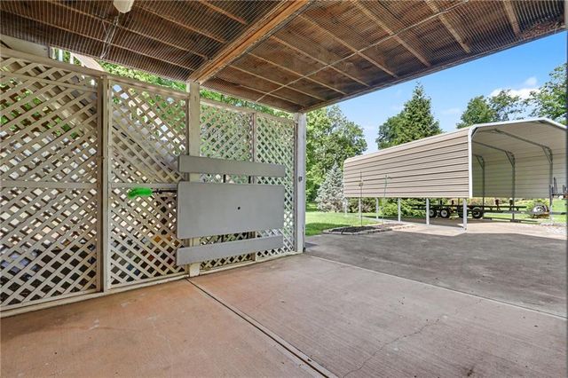 2255 Thunder Oak Road, Young Harris, GA 30582