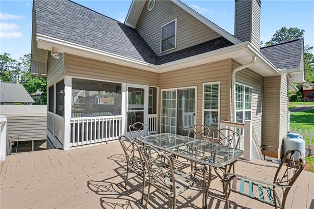2255 Thunder Oak Road, Young Harris, GA 30582