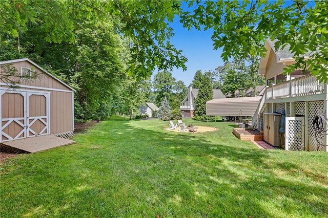 2255 Thunder Oak Road, Young Harris, GA 30582