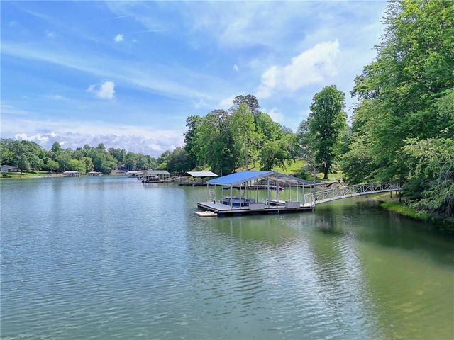 2255 Thunder Oak Road, Young Harris, GA 30582