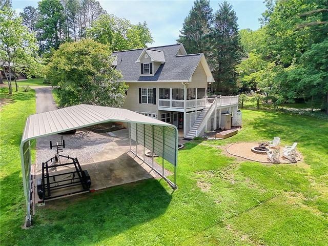 2255 Thunder Oak Road, Young Harris, GA 30582