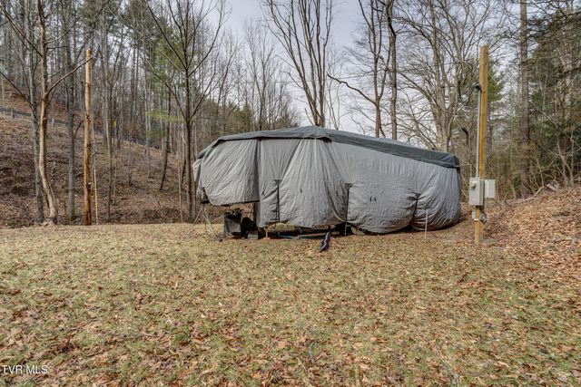 710 Black Mountain Drive, Butler, TN 37640