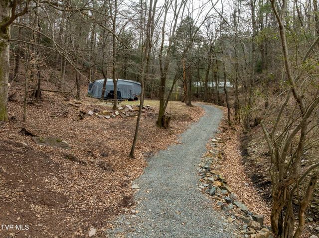 710 Black Mountain Drive, Butler, TN 37640