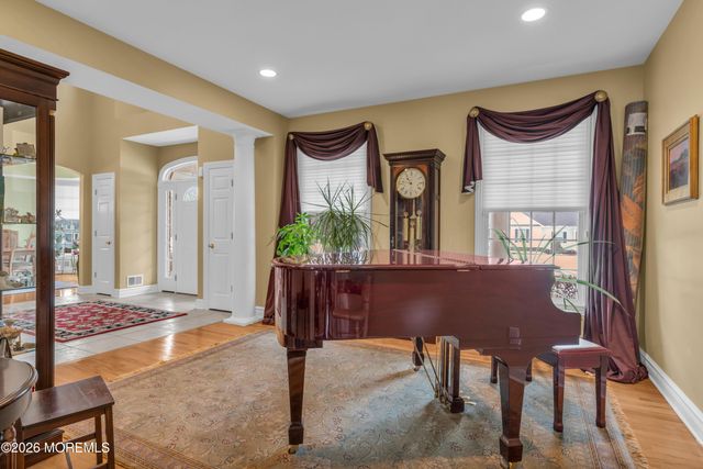 1 Tuller Court, Lincroft, NJ 07738