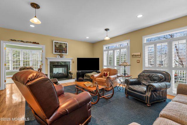 1 Tuller Court, Lincroft, NJ 07738