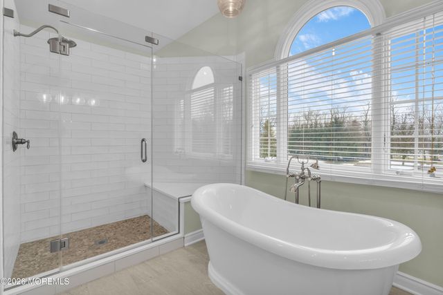 1 Tuller Court, Lincroft, NJ 07738