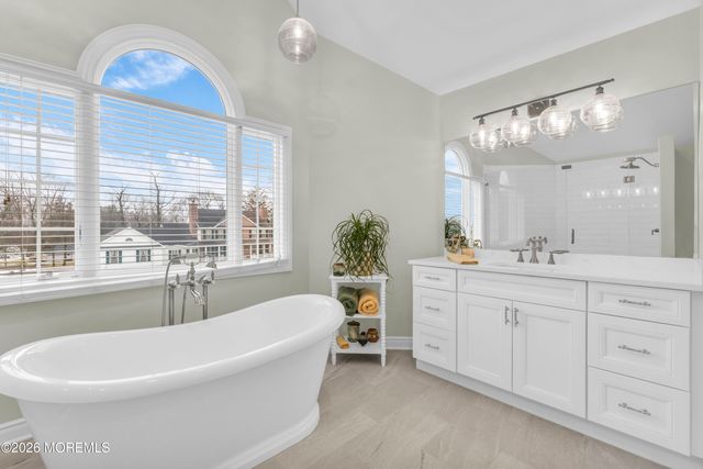 1 Tuller Court, Lincroft, NJ 07738