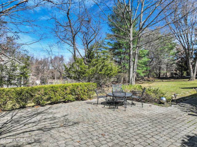 1 Tuller Court, Lincroft, NJ 07738