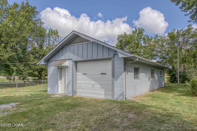 1124 W 2nd Street, Pittsburg, KS 66762