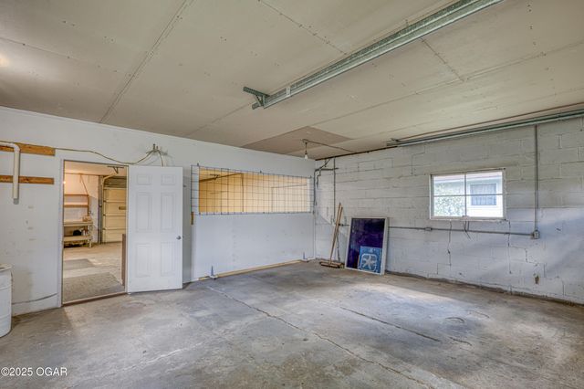 1124 W 2nd Street, Pittsburg, KS 66762