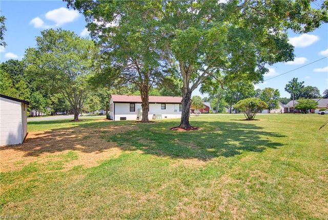 725 Forest Drive, Gibsonville, NC 27249