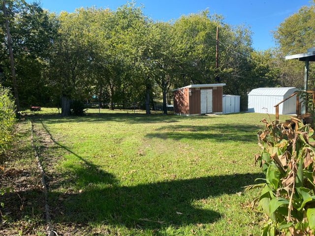 4305 Highland Lake Drive, Lake Worth, TX 76135