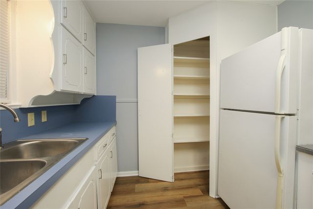 4305 Highland Lake Drive, Lake Worth, TX 76135