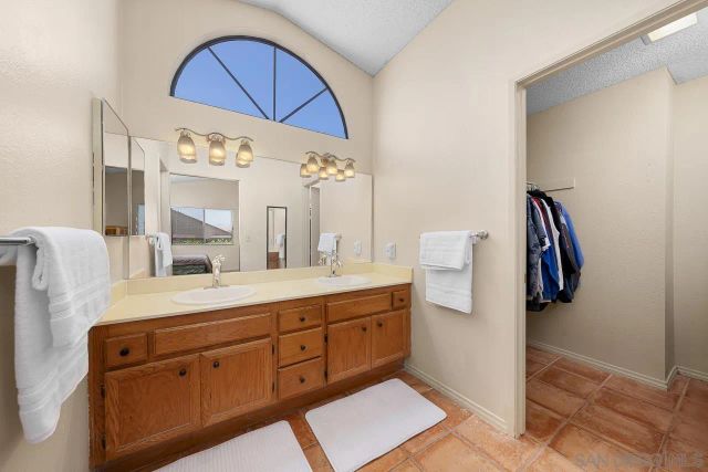 7263 Aquamarine Rd, San Diego, CA 92114