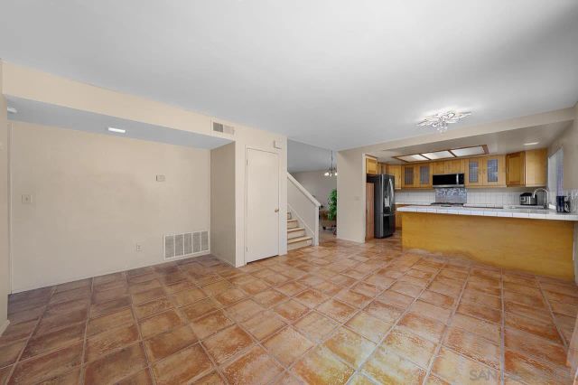 7263 Aquamarine Rd, San Diego, CA 92114