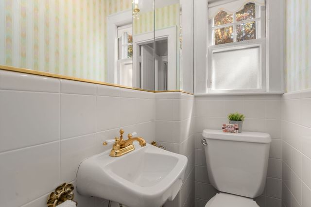 142 Claflin Street, Belmont, MA 02478