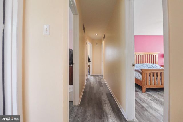 562 WAYNE AVE, Vineland, NJ 08360