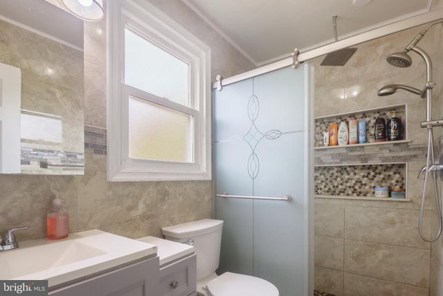 562 WAYNE AVE, Vineland, NJ 08360