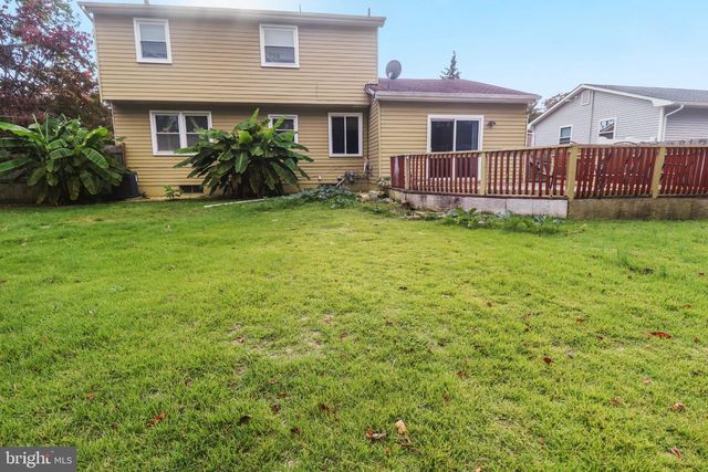 562 WAYNE AVE, Vineland, NJ 08360